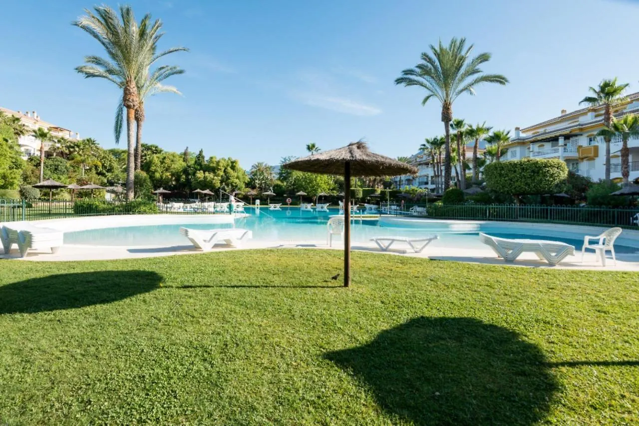 La Dama De Noche Apartment In Puerto Banus Marbella